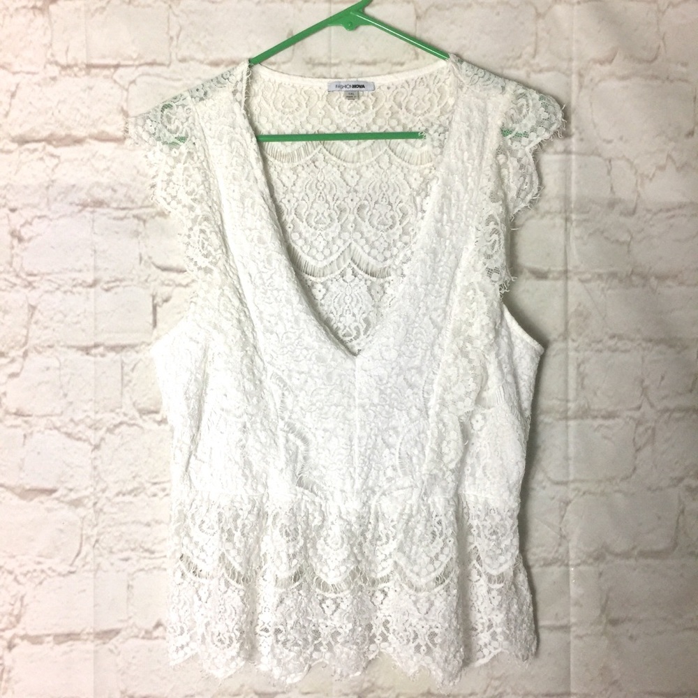 Fashion Nova Sleeveless Lace Top
